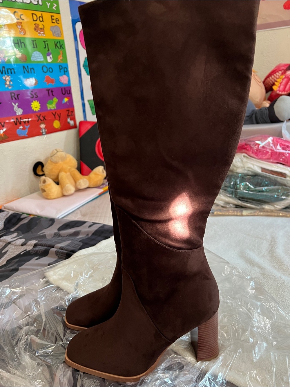 Women's Tall Brown Suede Block Heel Boots - Classic Versatile Style